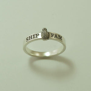 .925 Sterling Silver Ship Fam Ring